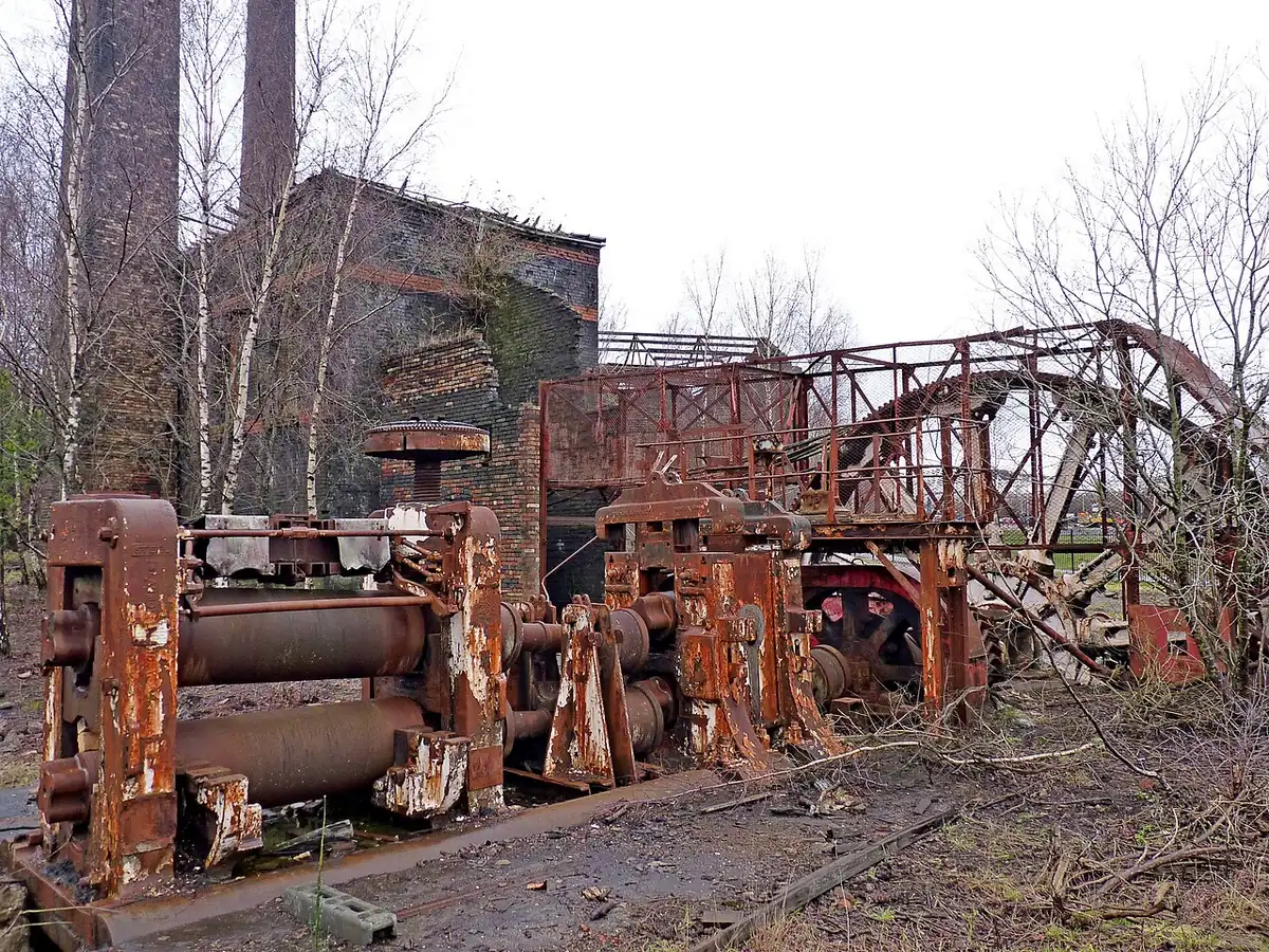 Machinery beside the Musgrave engine house at Hafod-Morfa, Swansea